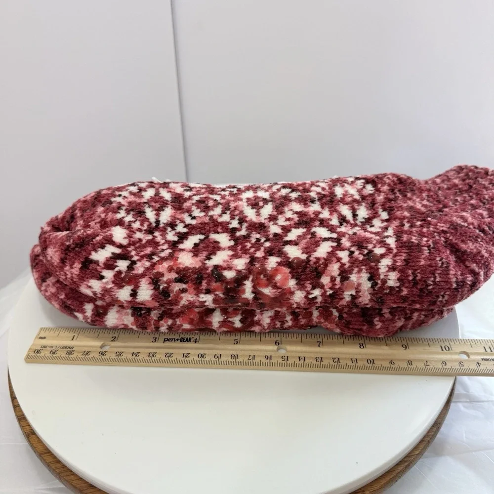 MUK LUKS Womens Cabin Cozy Soft Relax Socks  L/XL 8-10 Non Skid Bottom‎ Burgundy